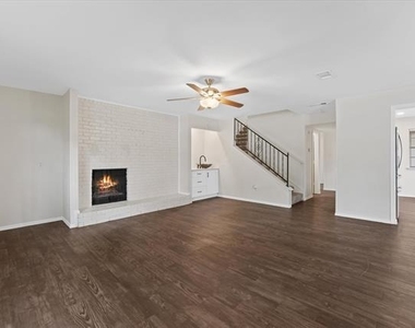4007 Ridgebrook Drive - Photo Thumbnail 2
