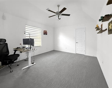 14550 Gentle Breeze Road - Photo Thumbnail 6