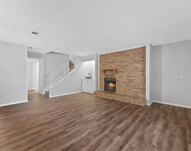 4005 Ridgebrook Drive - Photo Thumbnail 2