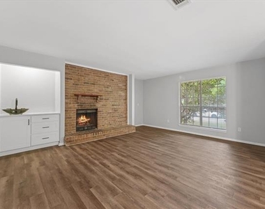 4005 Ridgebrook Drive - Photo Thumbnail 3