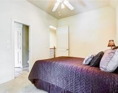 3668 Asbury Street - Photo Thumbnail 18