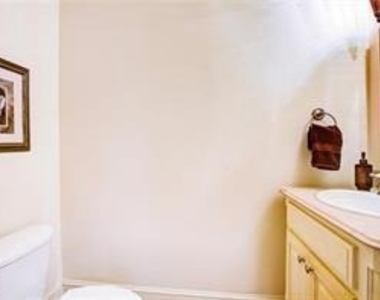 3668 Asbury Street - Photo Thumbnail 11