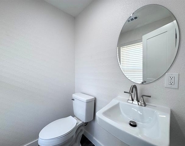 3607 Sioux Trail - Photo Thumbnail 15