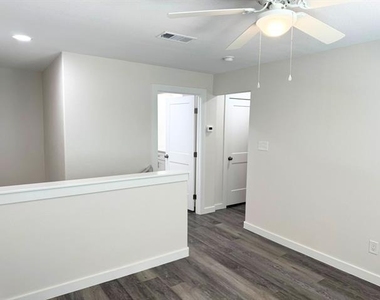 3607 Sioux Trail - Photo Thumbnail 16