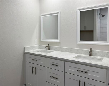 3607 Sioux Trail - Photo Thumbnail 20