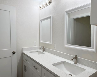 3607 Sioux Trail - Photo Thumbnail 12