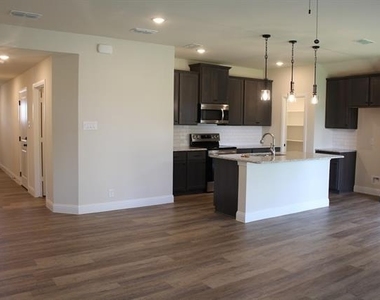 102 Walnut Street - Photo Thumbnail 2