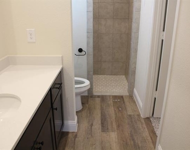 102 Walnut Street - Photo Thumbnail 7