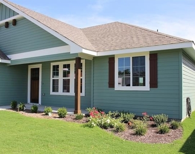 202 Walnut Street - Photo Thumbnail 2