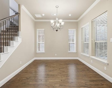 768 Huntingdon Street - Photo Thumbnail 19