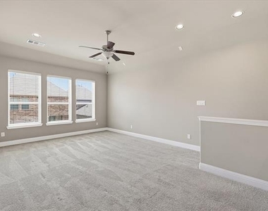 768 Huntingdon Street - Photo Thumbnail 24