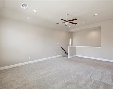 768 Huntingdon Street - Photo Thumbnail 23