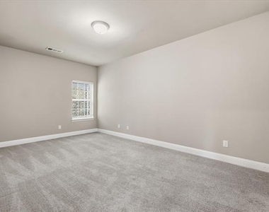 768 Huntingdon Street - Photo Thumbnail 28