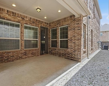 768 Huntingdon Street - Photo Thumbnail 34
