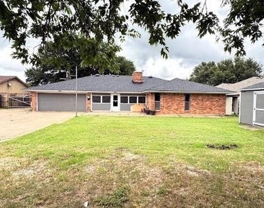 413 N Trail Street - Photo Thumbnail 21