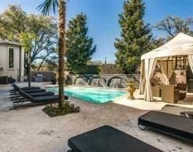 7736 Meadow Road - Photo Thumbnail 24