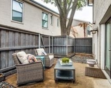 7736 Meadow Road - Photo Thumbnail 20