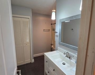 1630 Dell Oak Drive - Photo Thumbnail 13