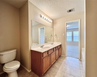 9925 George Washington Drive - Photo Thumbnail 9