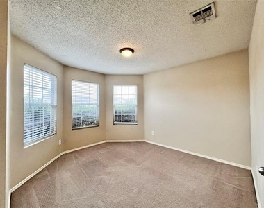 9925 George Washington Drive - Photo Thumbnail 18