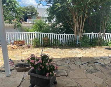 5414 Plantation Lane - Photo Thumbnail 32