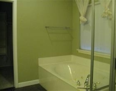 5414 Plantation Lane - Photo Thumbnail 14