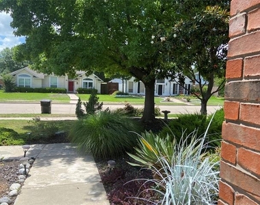 5414 Plantation Lane - Photo Thumbnail 23