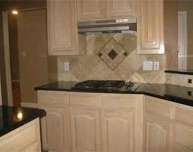 5414 Plantation Lane - Photo Thumbnail 6