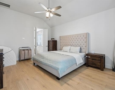 4131 Dewberry Lane - Photo Thumbnail 23