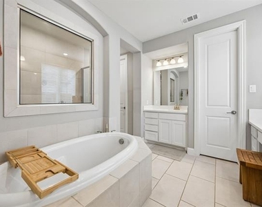 4131 Dewberry Lane - Photo Thumbnail 26