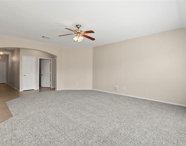 1703 Twin Hills Way - Photo Thumbnail 4