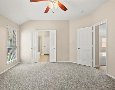 1703 Twin Hills Way - Photo Thumbnail 13