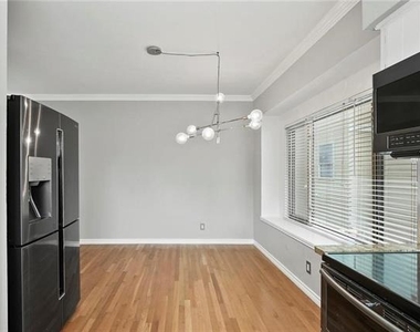 2728 Reagan Street - Photo Thumbnail 3
