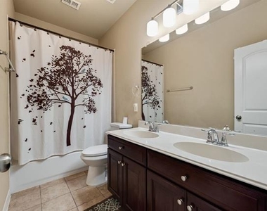 3895 Asbury Lane - Photo Thumbnail 14