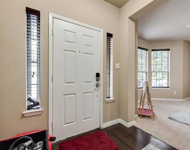 3895 Asbury Lane - Photo Thumbnail 4