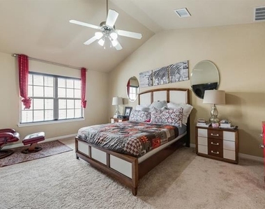 3895 Asbury Lane - Photo Thumbnail 3