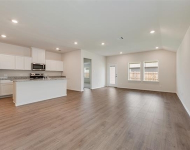 3407 Rendezvous Way - Photo Thumbnail 3