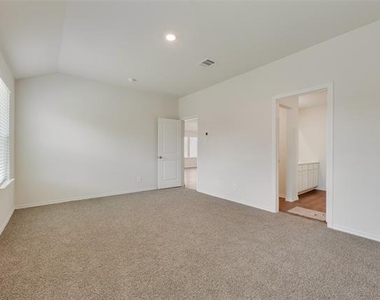 3407 Rendezvous Way - Photo Thumbnail 12