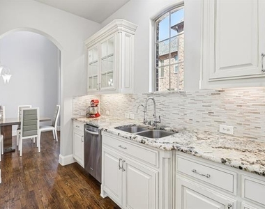 6616 Mountain Sky Road - Photo Thumbnail 11