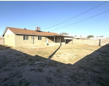 5047 W Tuckey Lane - Photo Thumbnail 10