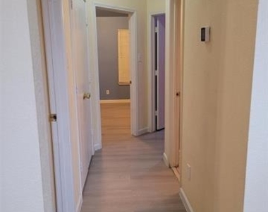 10436 Phantom Hill Road - Photo Thumbnail 5