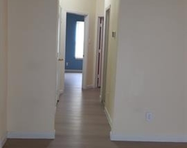 10436 Phantom Hill Road - Photo Thumbnail 18