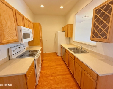 15802 N Hidden Valley Lane - Photo Thumbnail 8