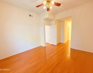 15802 N Hidden Valley Lane - Photo Thumbnail 12