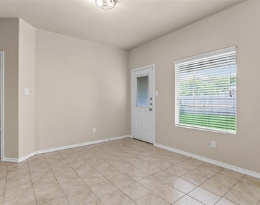 2517 Carolina Drive - Photo Thumbnail 15