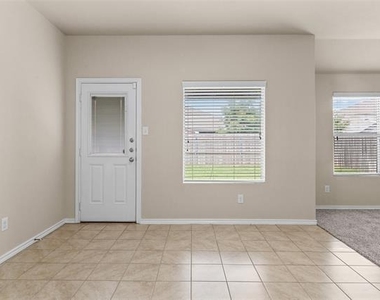 2517 Carolina Drive - Photo Thumbnail 14
