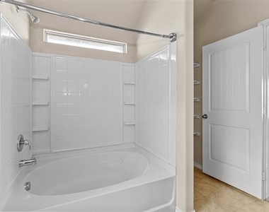 2517 Carolina Drive - Photo Thumbnail 20