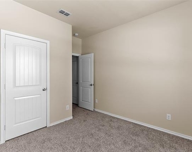 2517 Carolina Drive - Photo Thumbnail 25