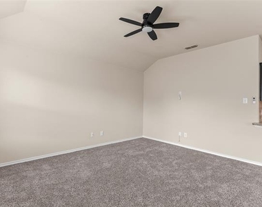 2517 Carolina Drive - Photo Thumbnail 7