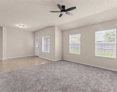 2517 Carolina Drive - Photo Thumbnail 6